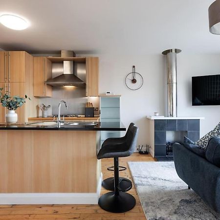 Modern Penthouse Apartment 2 Bed, 2 Bath Sleeps 6 City Centre Belfast Eksteriør billede