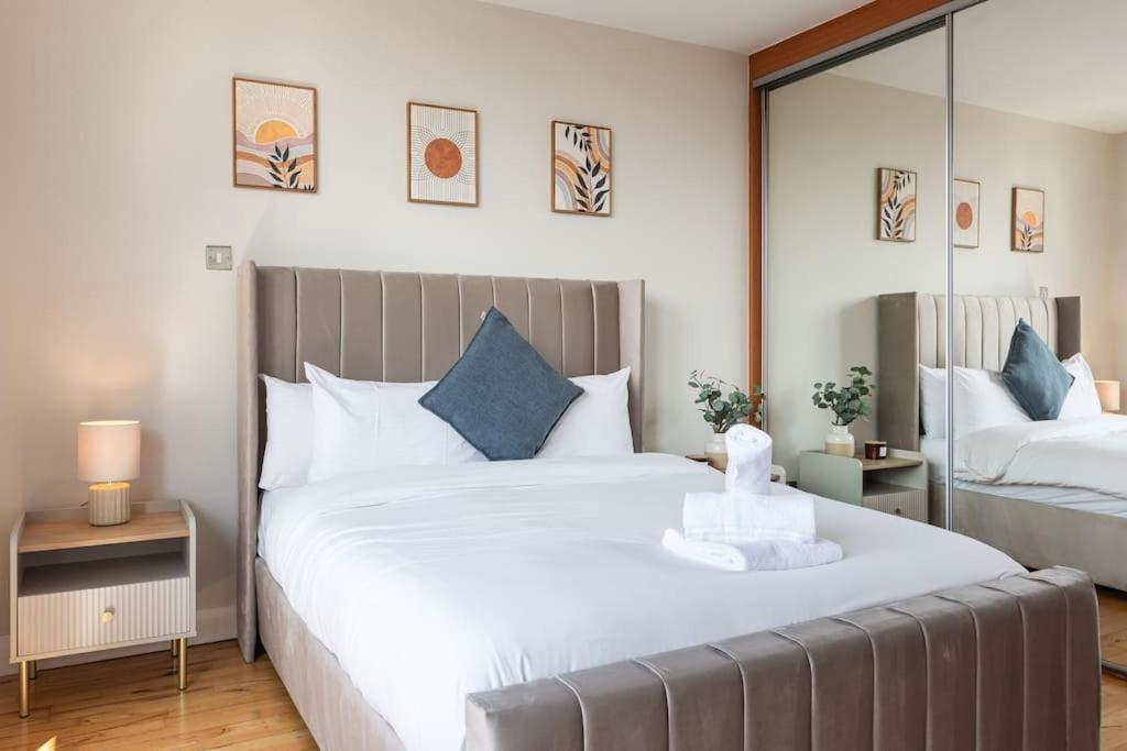 Modern Penthouse Apartment 2 Bed, 2 Bath Sleeps 6 City Centre Belfast Eksteriør billede