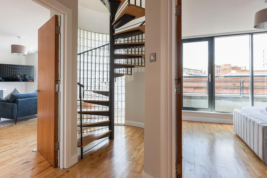 Modern Penthouse Apartment 2 Bed, 2 Bath Sleeps 6 City Centre Belfast Eksteriør billede