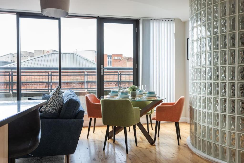 Modern Penthouse Apartment 2 Bed, 2 Bath Sleeps 6 City Centre Belfast Eksteriør billede