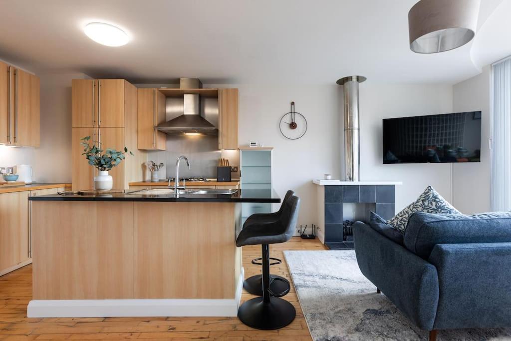 Modern Penthouse Apartment 2 Bed, 2 Bath Sleeps 6 City Centre Belfast Eksteriør billede
